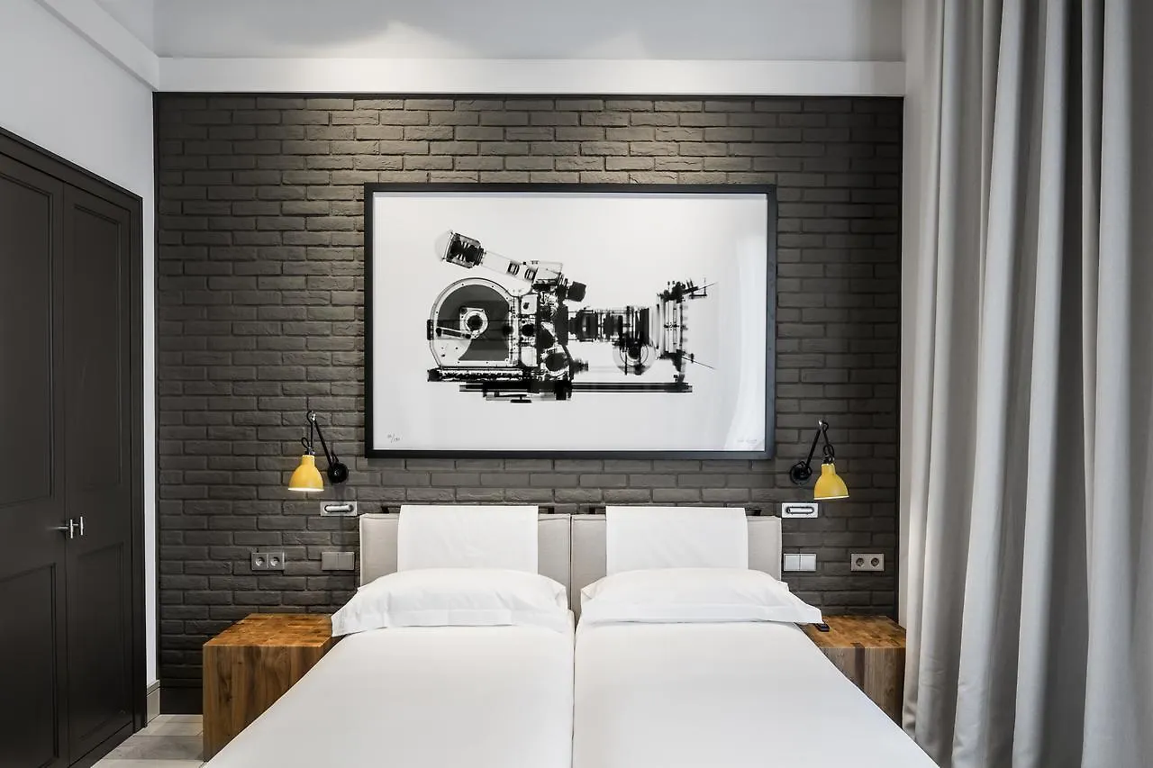 Midtown Apartments Барселона 0*,